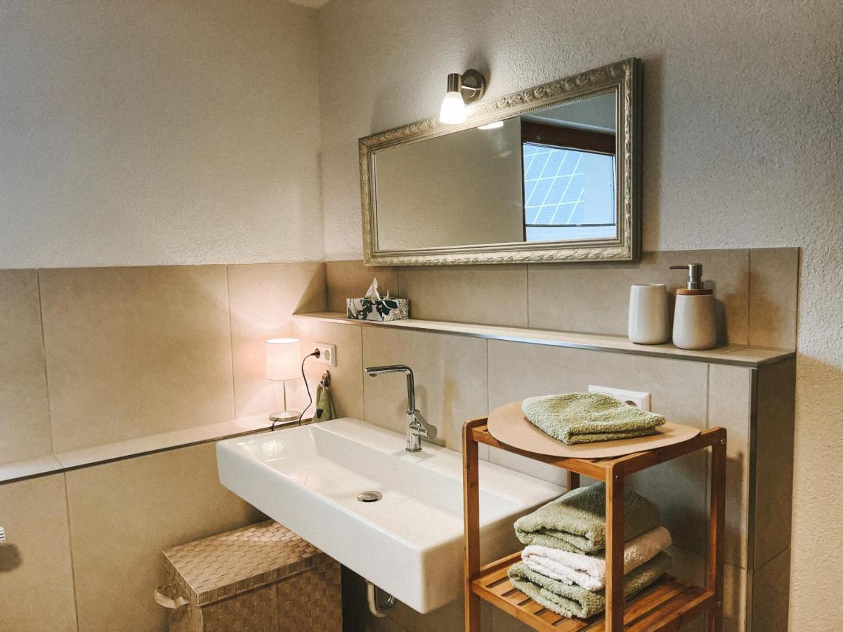 Dorfplatz Loft - Grosszuegig & Modern Nur 10Min Von Rothenburg Odt Lägenhet Schrozberg Exteriör bild